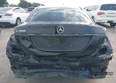 2018 Mercedes-Benz C 300 из США, поврежденный, VIN WDDWF4JB9JR347779